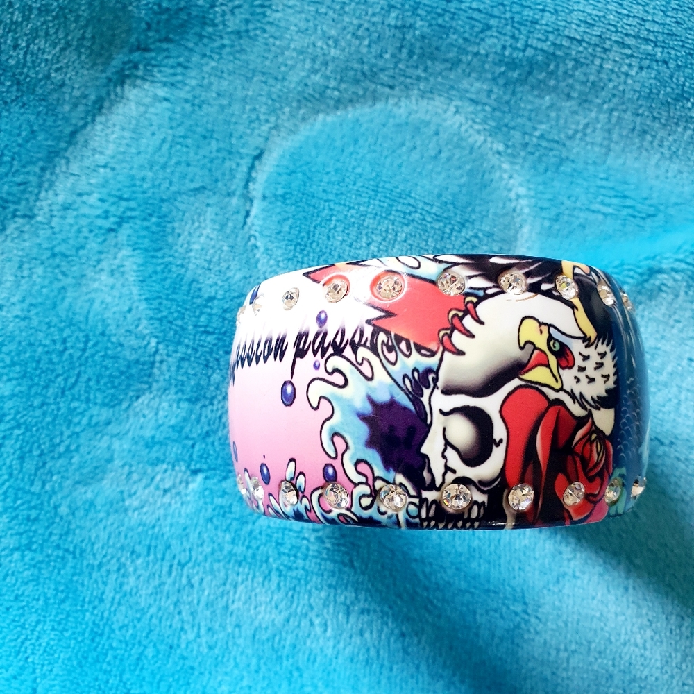 Bold Acrylic Eagle Bangle Bracelet - image 3